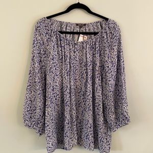 🎉sale🎉Blue flowy summer blouse